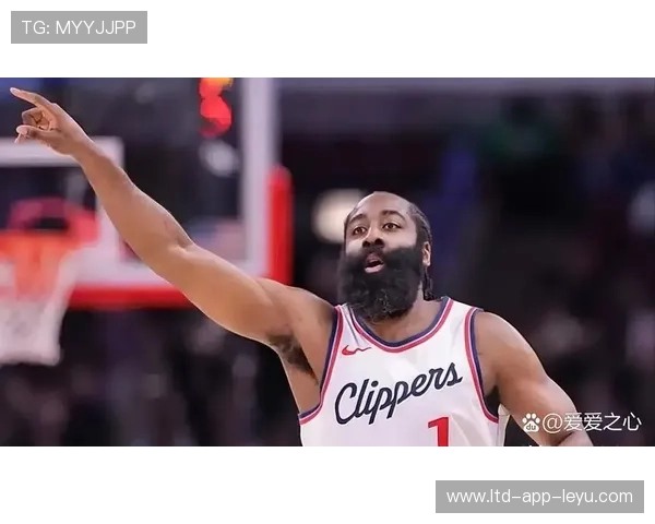 哈登突破上篮连得关键分，快船进攻节奏点燃